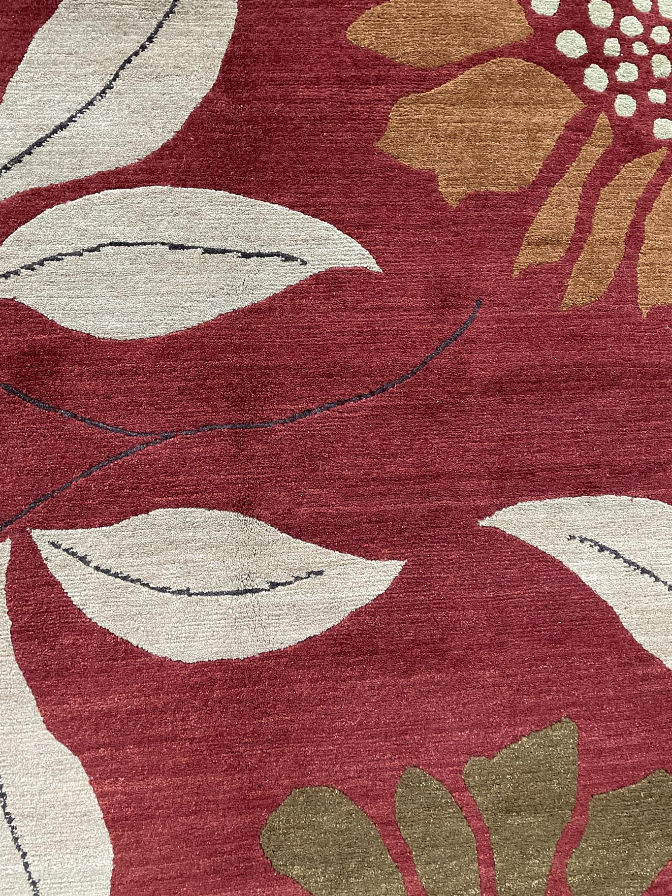 AORug#17691 size. 8' 08" x 11' 06"