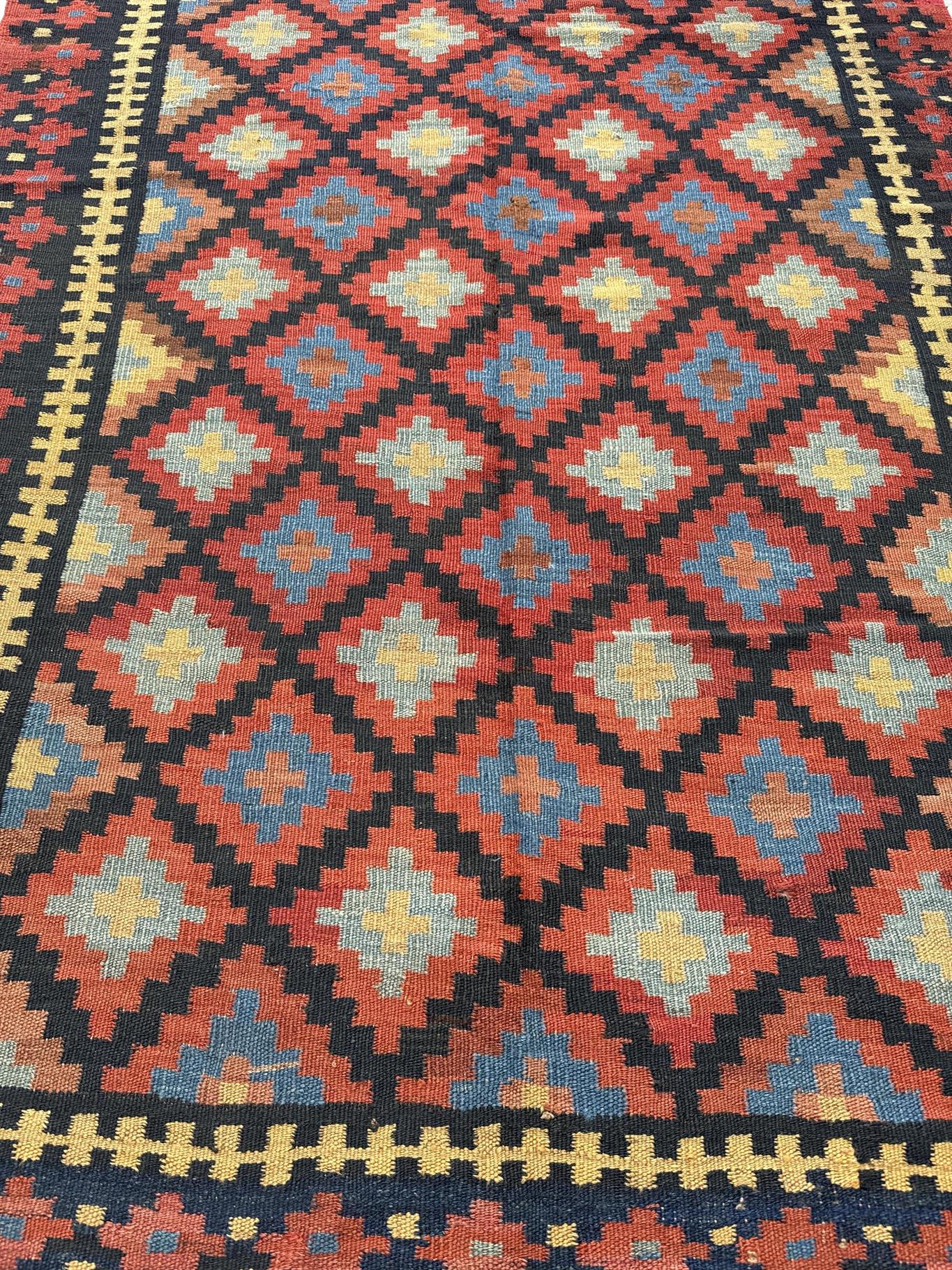 AORug#2537 size. 4' 08" x 8' 05"