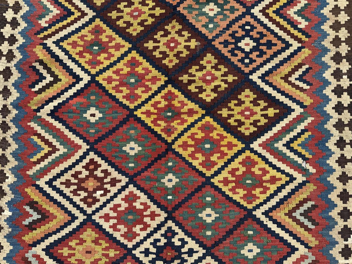 AORug#1468 size.5' 00" x 12' 02"