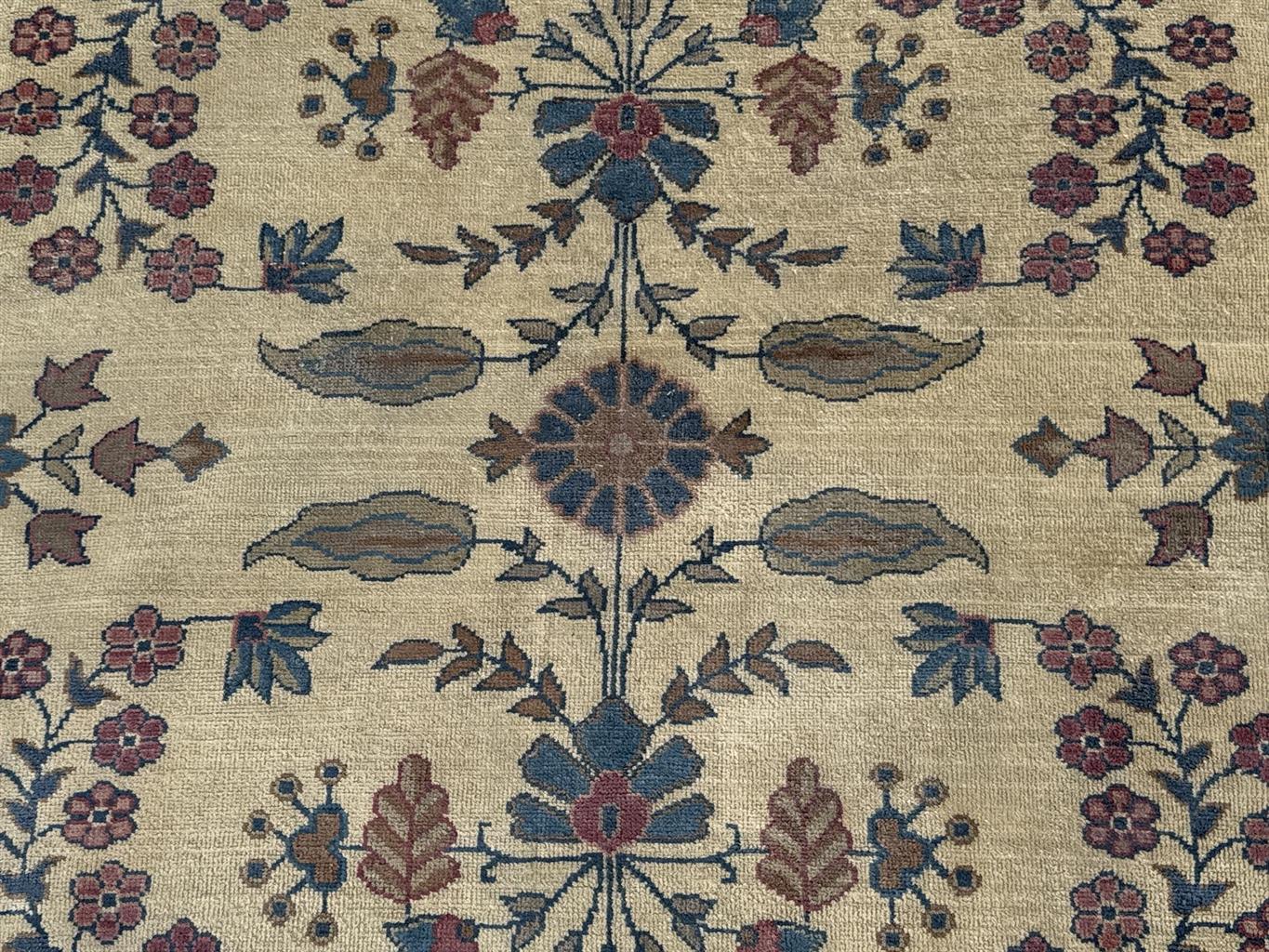 AORug#4653 size. 8' 09" x 11' 09"