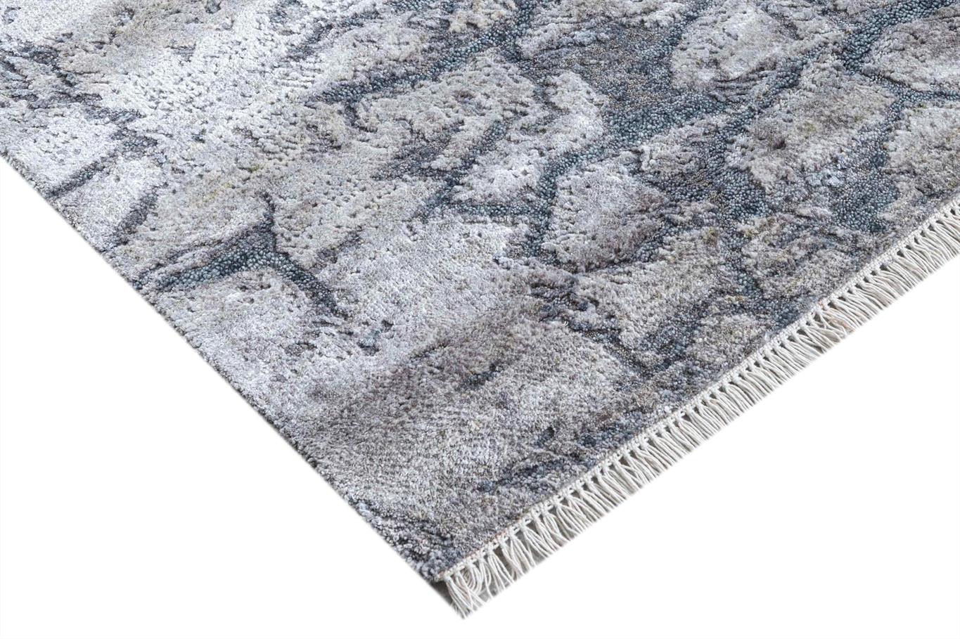 AORug#17106 size. 9' 00" x 12' 02"