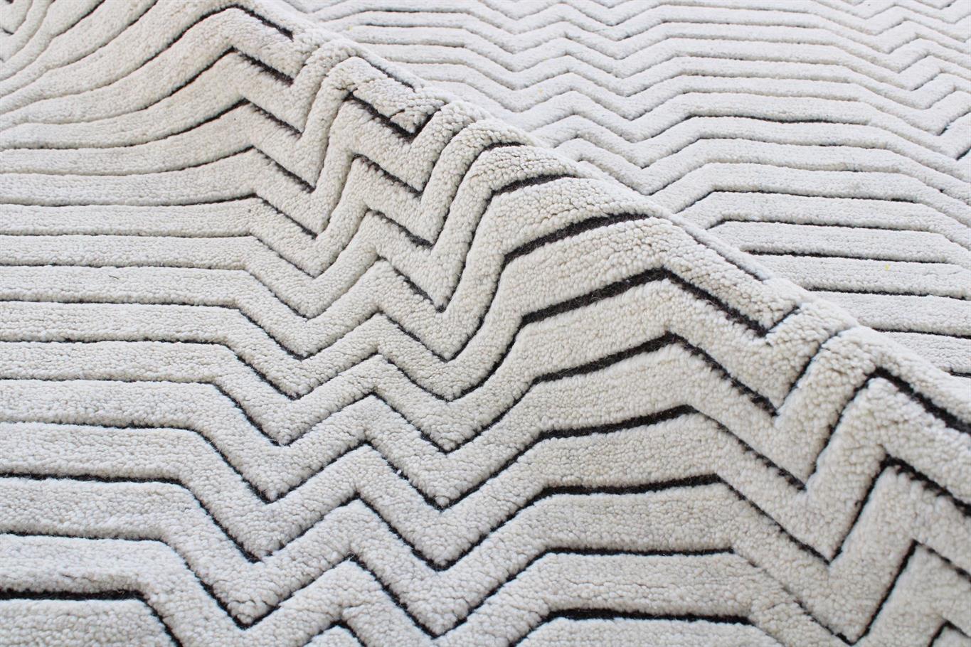 AORug#17882 size. 9'0" X 12'0"