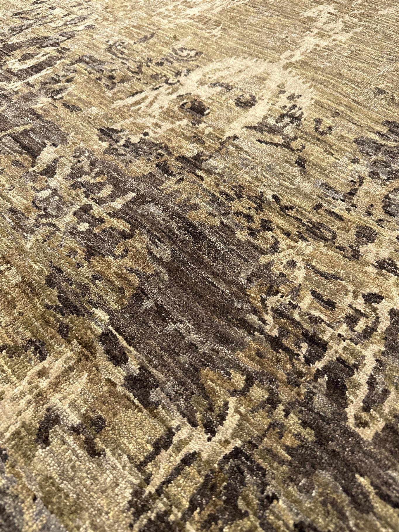 AORug#7826 size. 8' 00" x 10' 02"