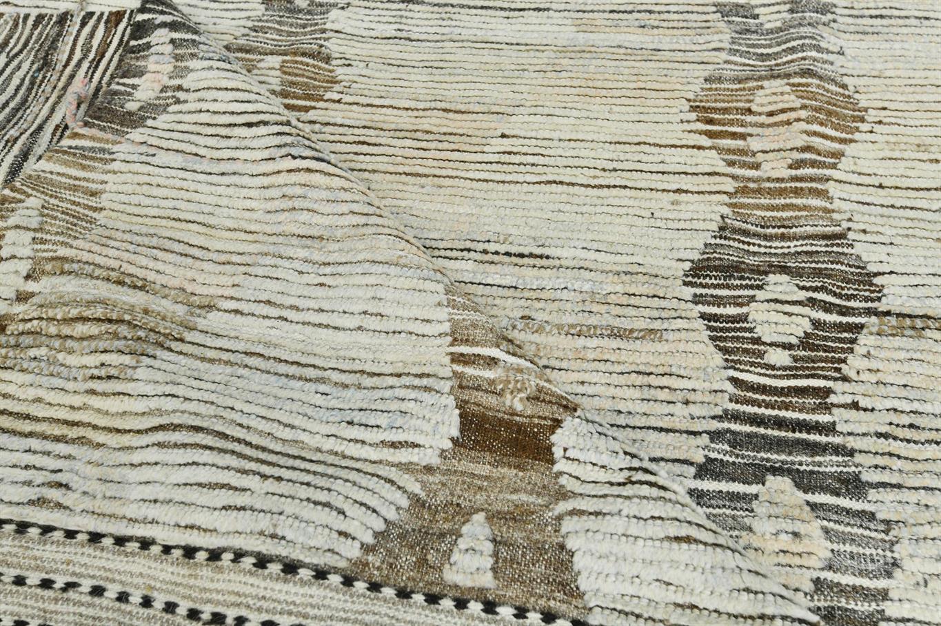AORug#18090 size. 10' 00" x 13' 07"