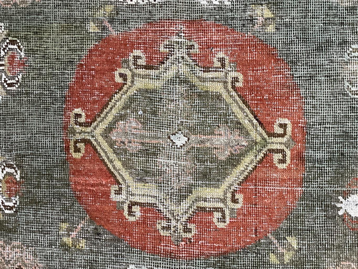 AORug#18724 size. 4' 08" x 9' 04"