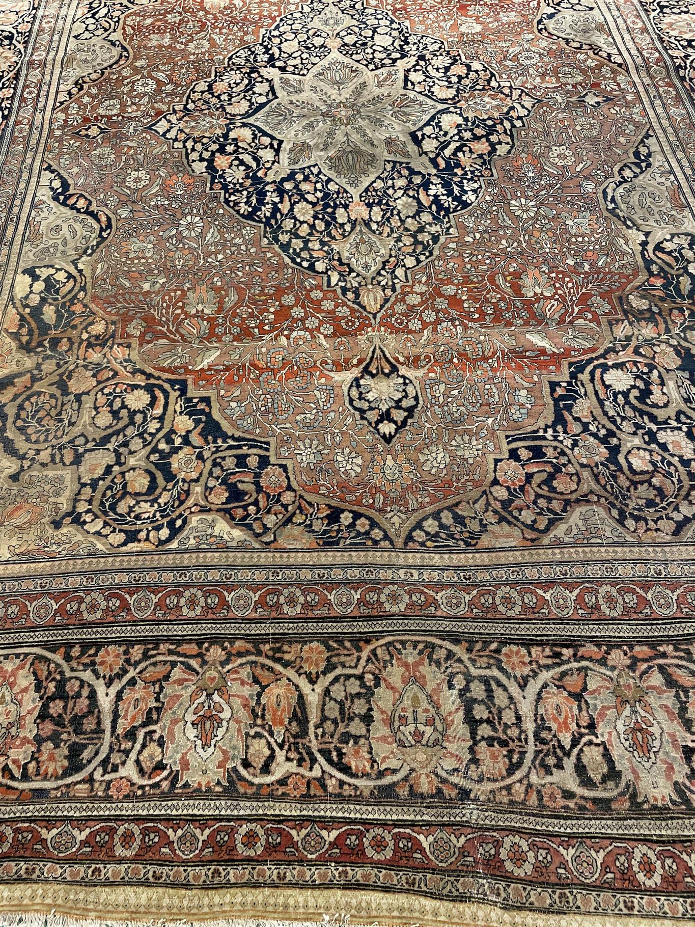 AORug#10304 size. 8' 04" x 11' 07"