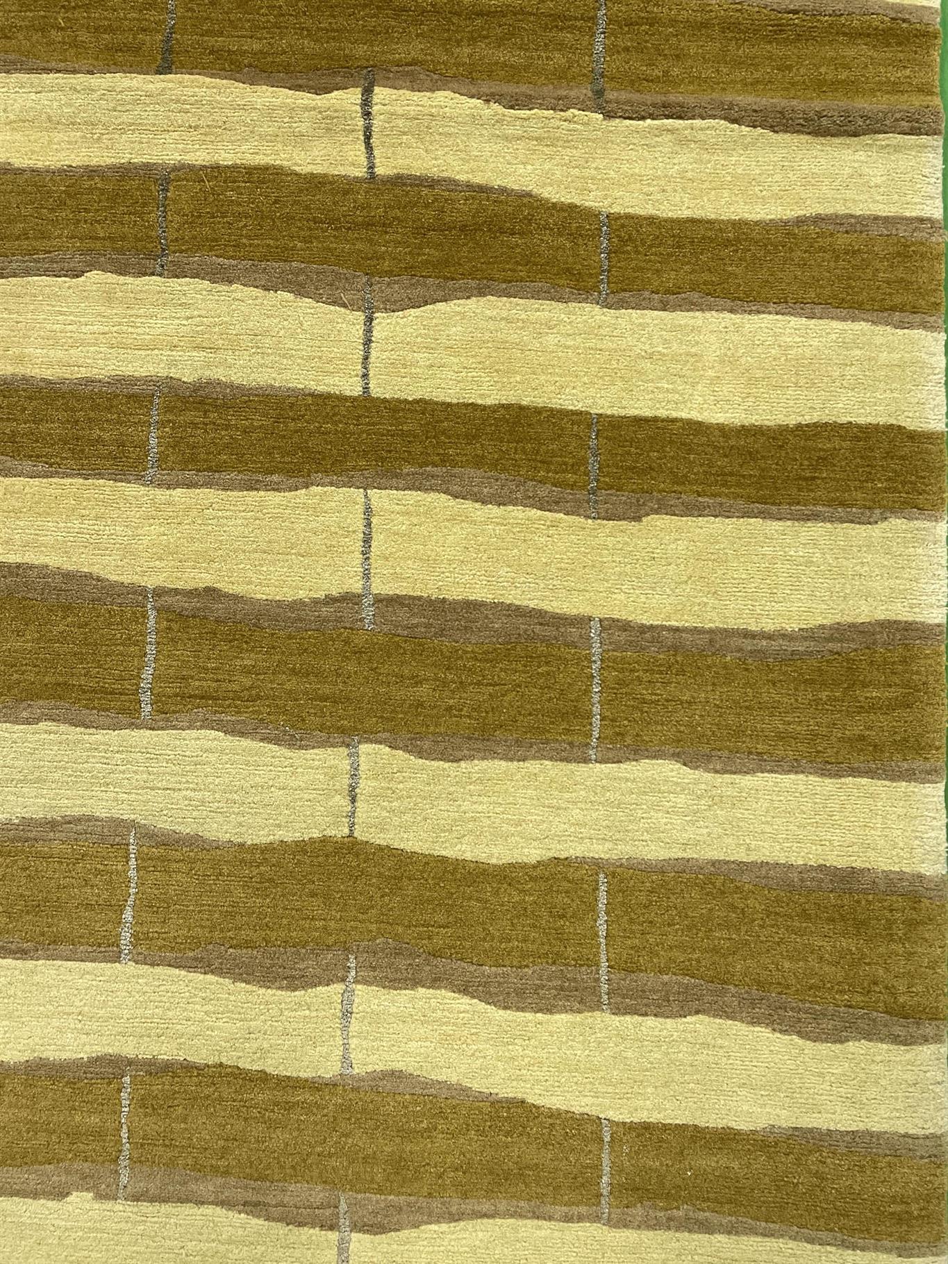 AORug#18274 size. 8' 00" x 10' 00"