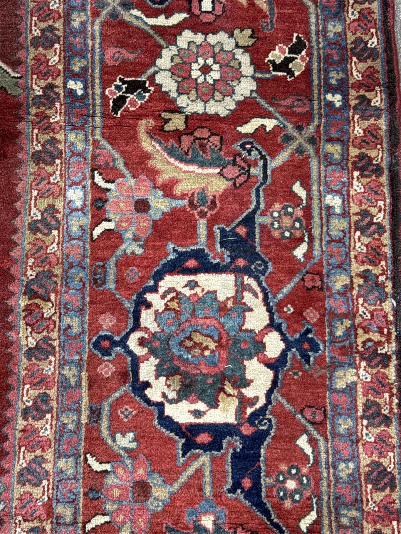 AORug#13406 size. 11' 00" x 16' 06"