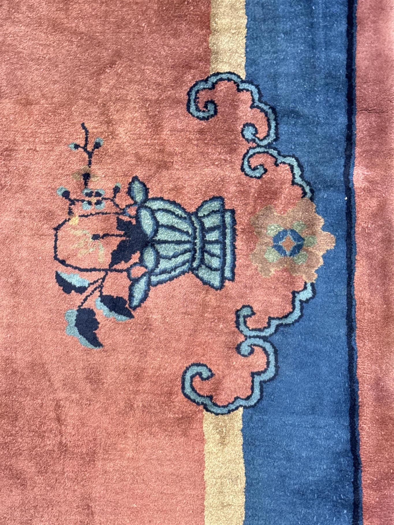 AORug#14693 size. 9' 00" x 11' 04"