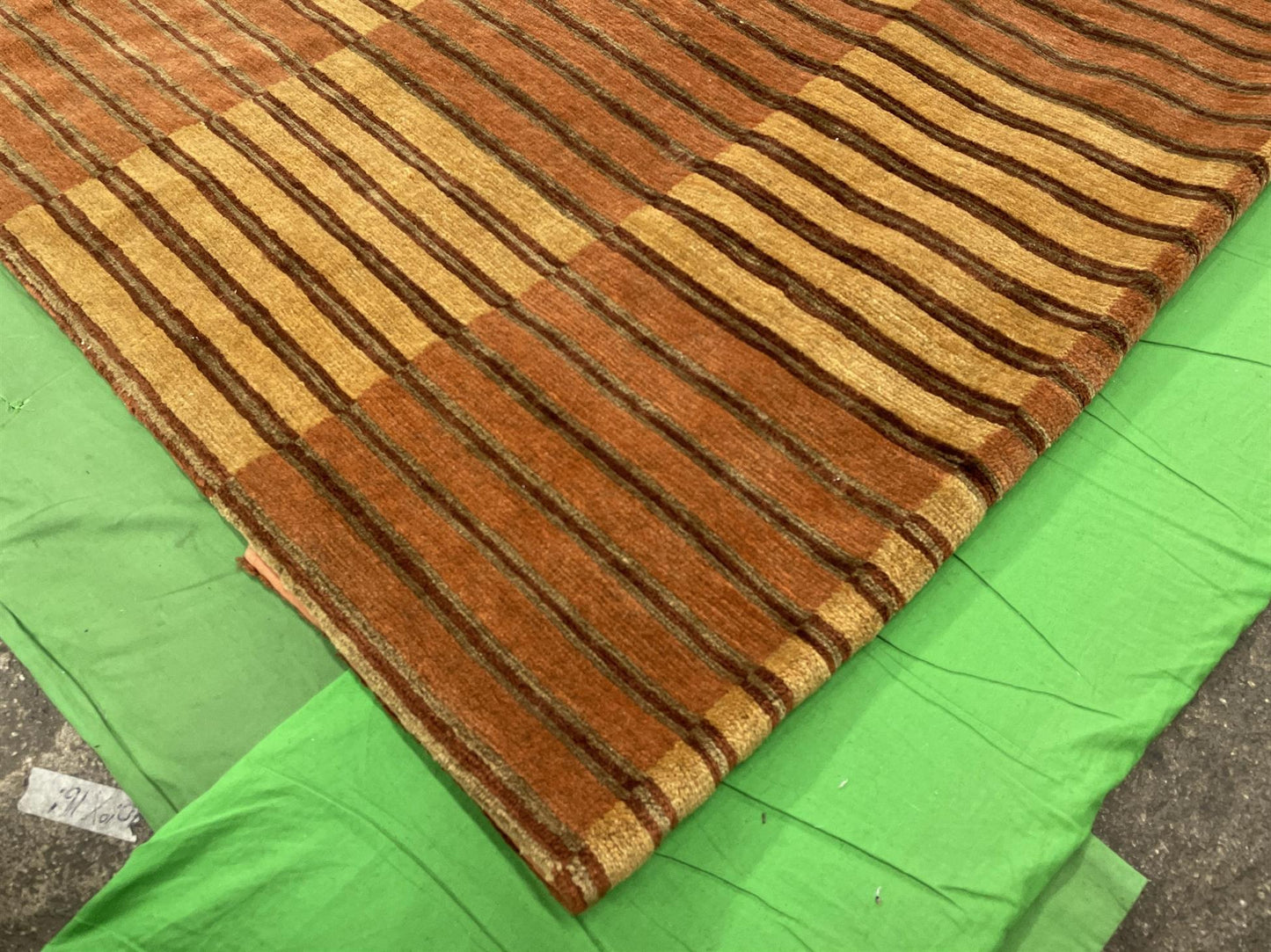 AORug#15975 size. 15' 01" x 16' 09"