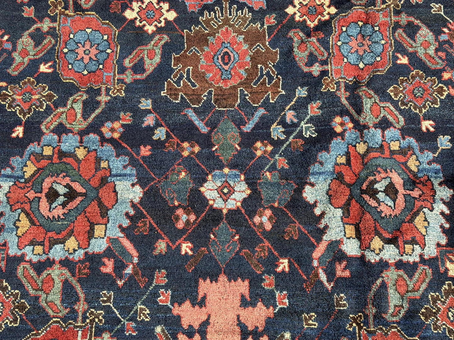 AORug#4693 size. 11' 06" x 16' 01"