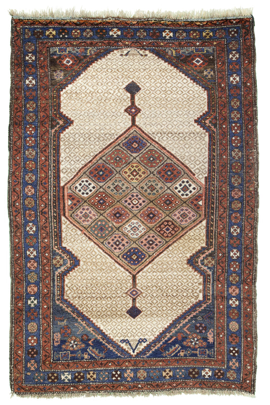 AORug#8297 size. 3' 10" x 5' 08"