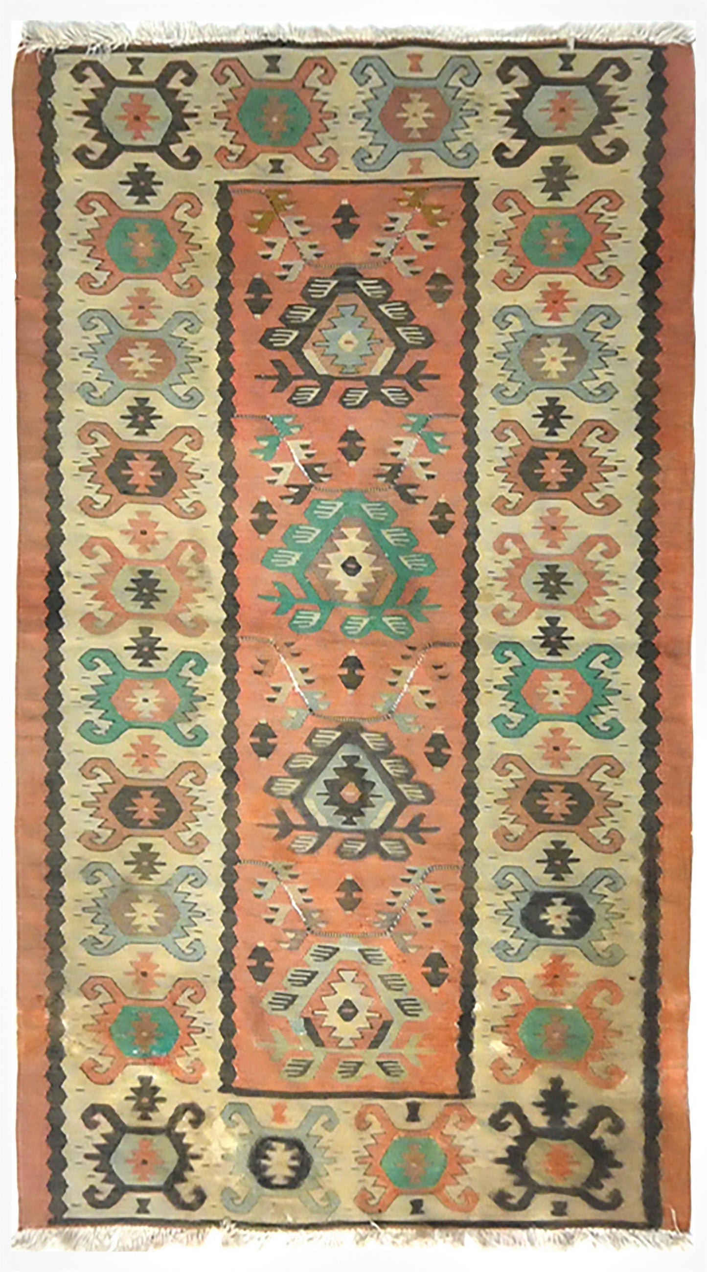 AORug#13687 size. 2' 06" x 4' 06"
