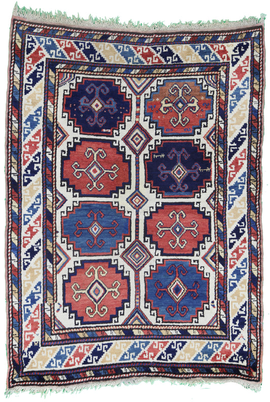 AORug#8839 size. 4' 07" x 6' 05"
