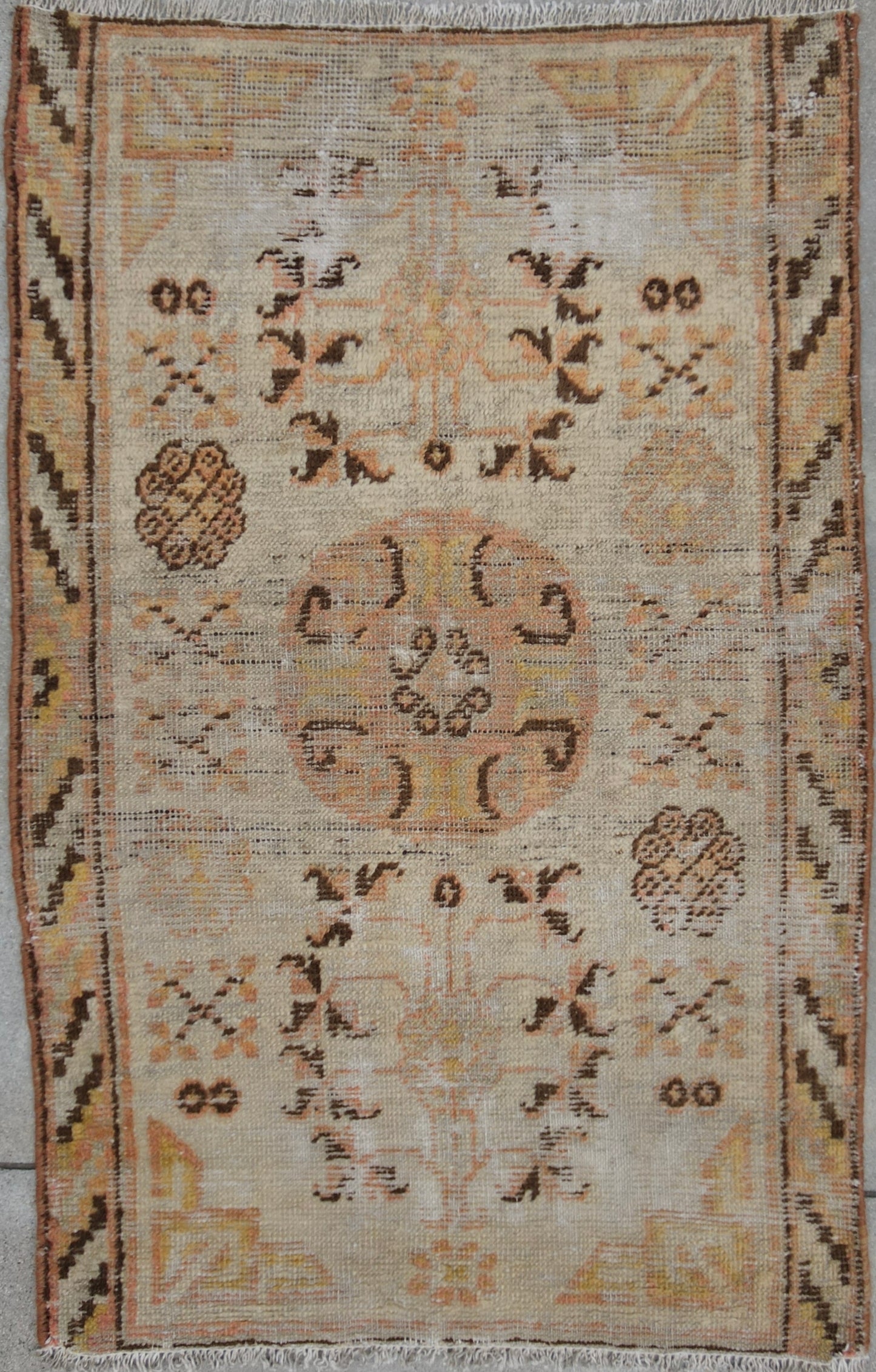 Explore our exquisite collection of handmade rugs, ranging from antique and vintage to modern designs. Each rug is a testament to skilled craftsmanship, offering timeless beauty and elegance. Elevate your space with the warmth and artistry of our handcrafted carpets.