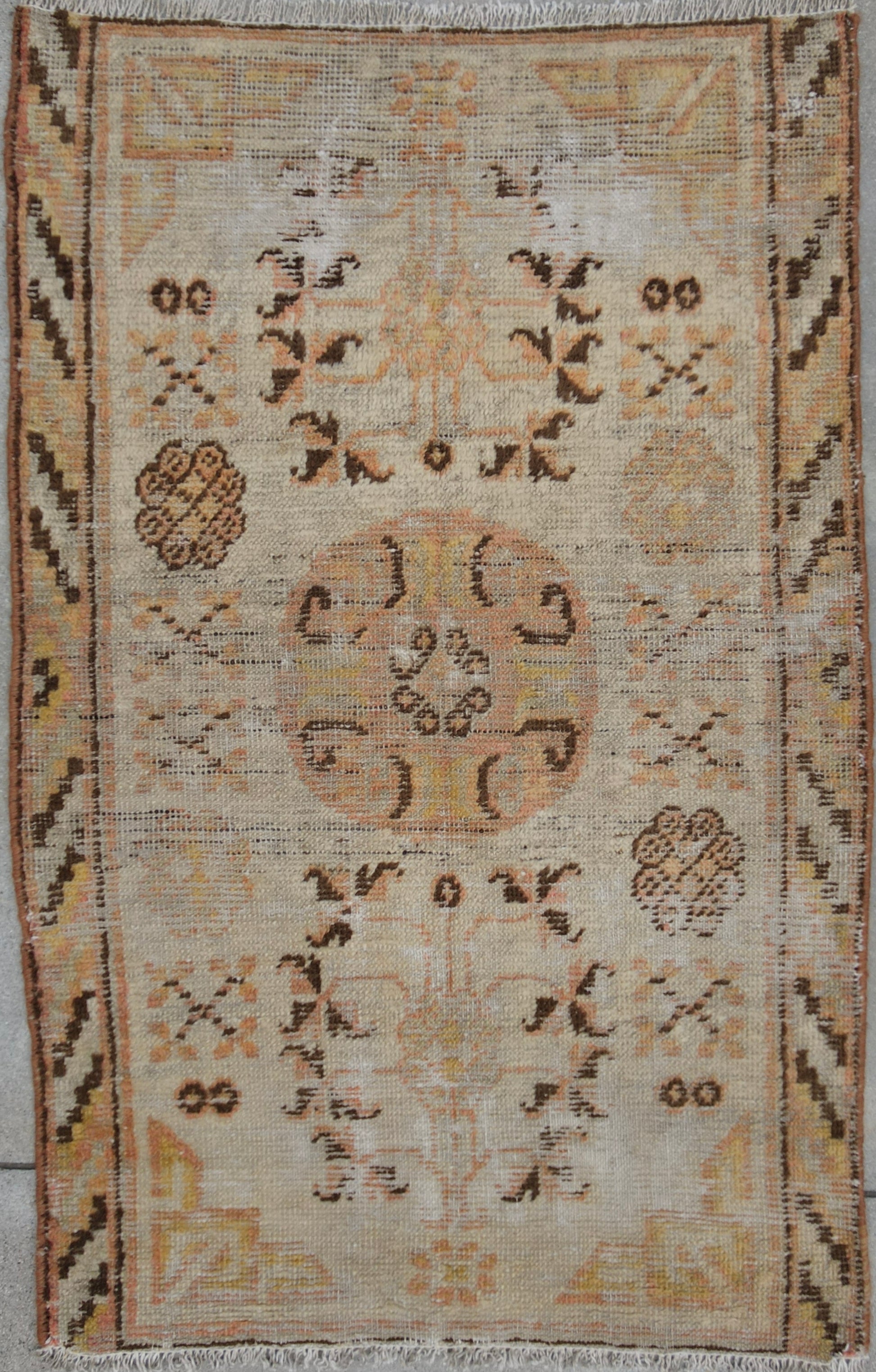 Explore our exquisite collection of handmade rugs, ranging from antique and vintage to modern designs. Each rug is a testament to skilled craftsmanship, offering timeless beauty and elegance. Elevate your space with the warmth and artistry of our handcrafted carpets.