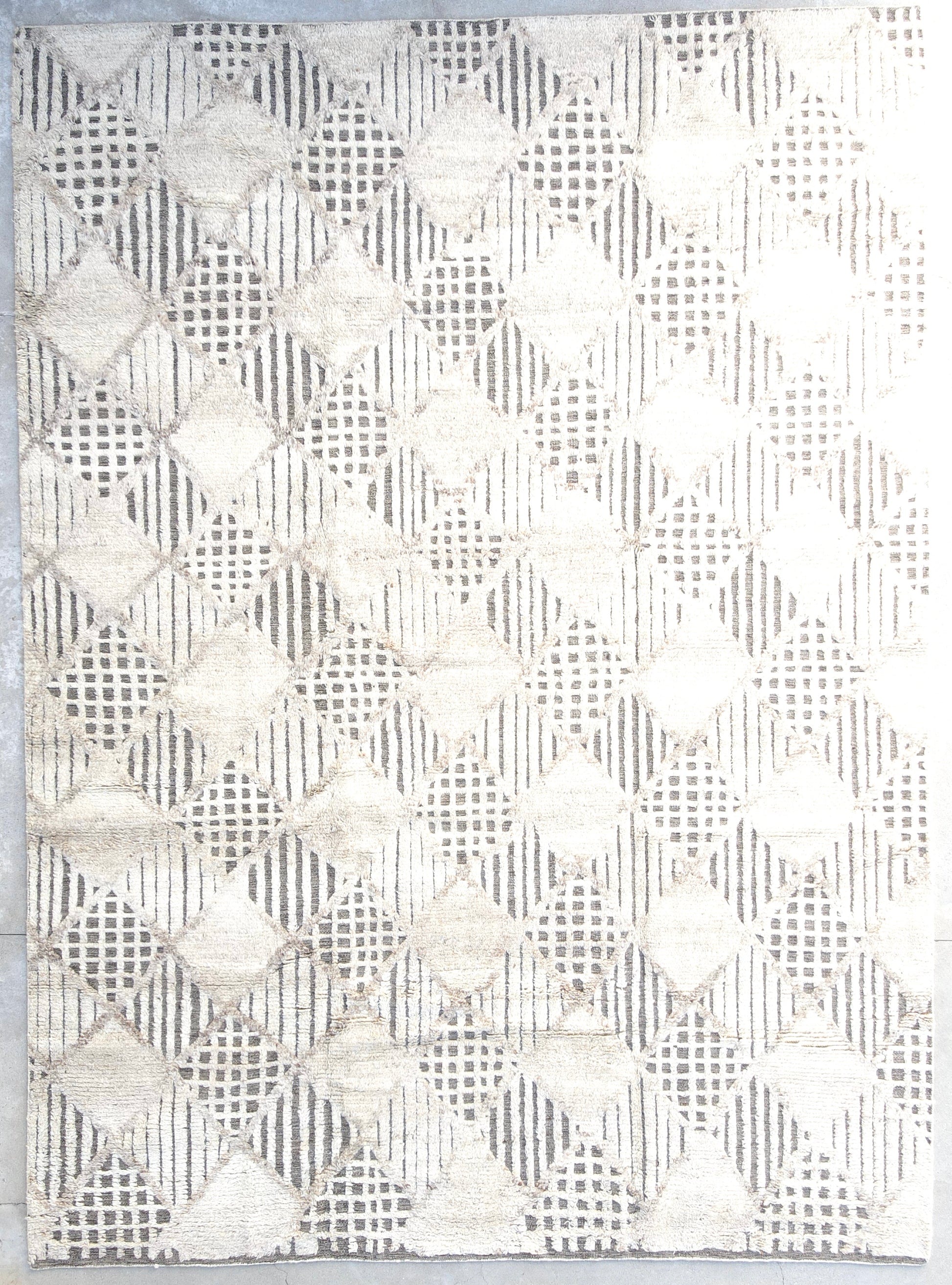 Explore our exquisite collection of handmade rugs, ranging from antique and vintage to modern designs. Each rug is a testament to skilled craftsmanship, offering timeless beauty and elegance. Elevate your space with the warmth and artistry of our handcrafted carpets.