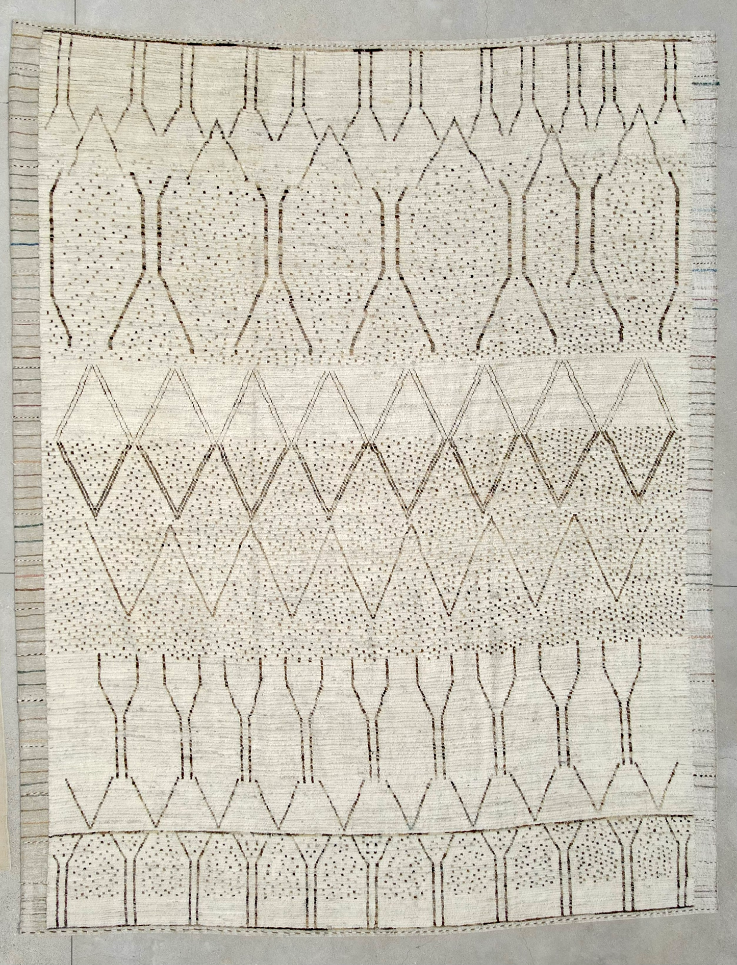 AORug#348 size.9x12